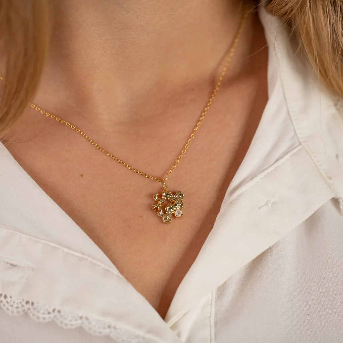 Sisi Copenhagen Aurelia Moonstone Golden vedhæng forgyldt