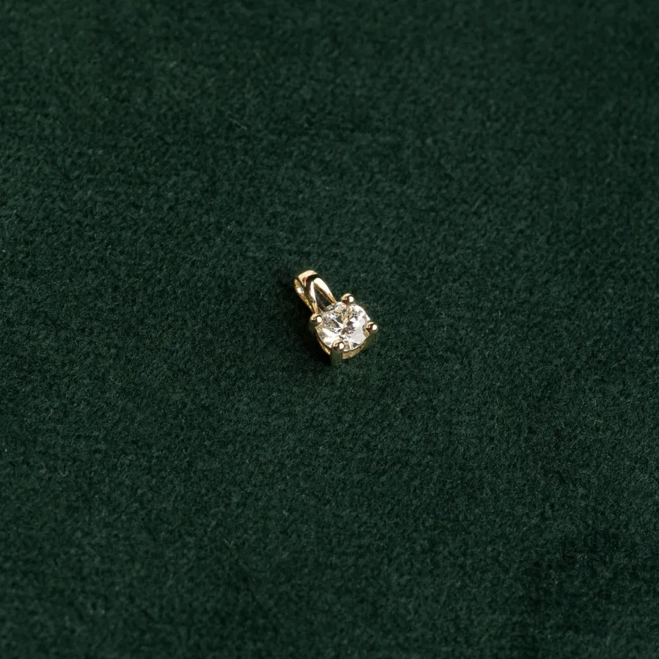 Sisi Copenhagen Prong Solitaire diamantvedhæng 0,25 ct guld