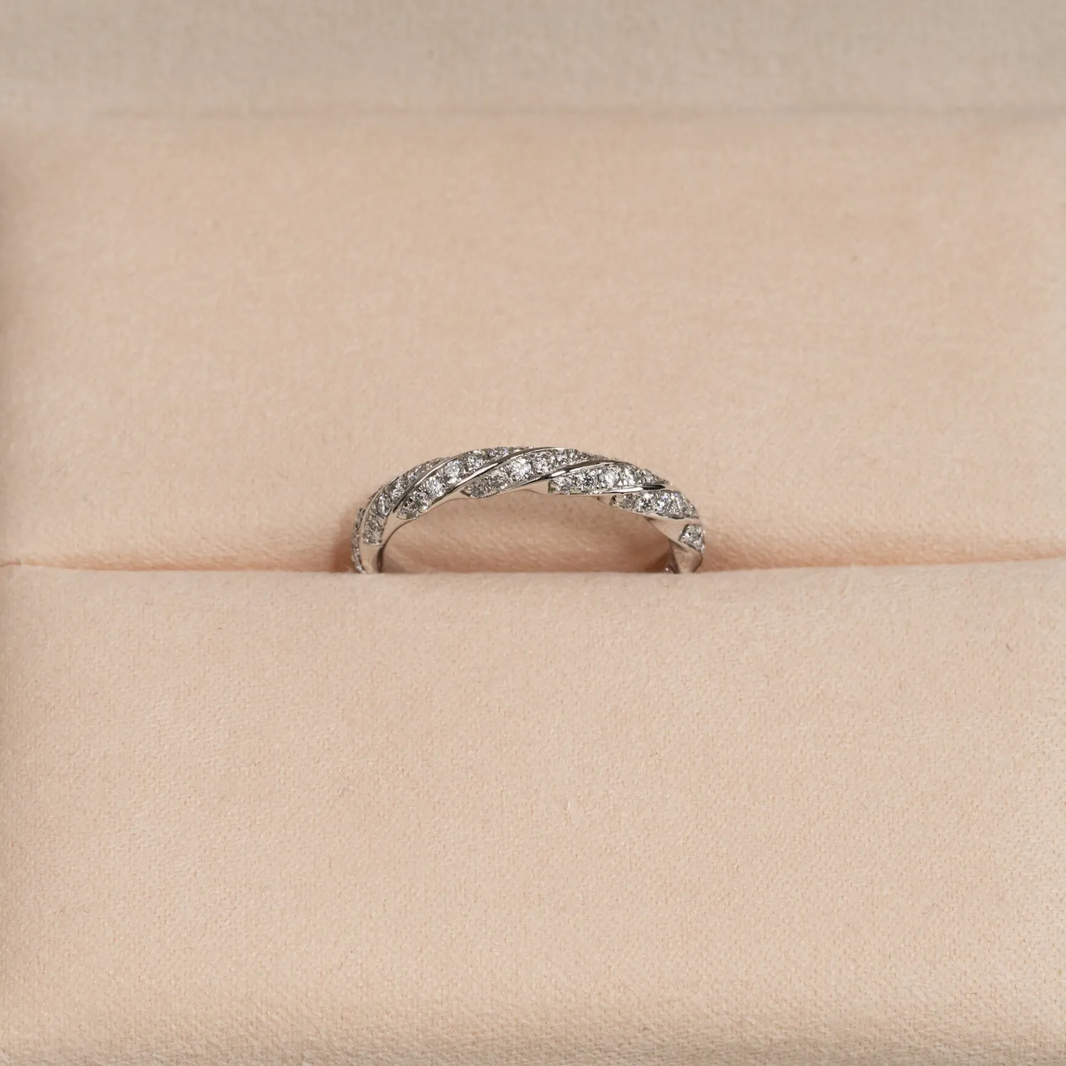 Sisi Copenhagen Twisted Alliance diamantring 0,4 ct 14 kt hvidguld