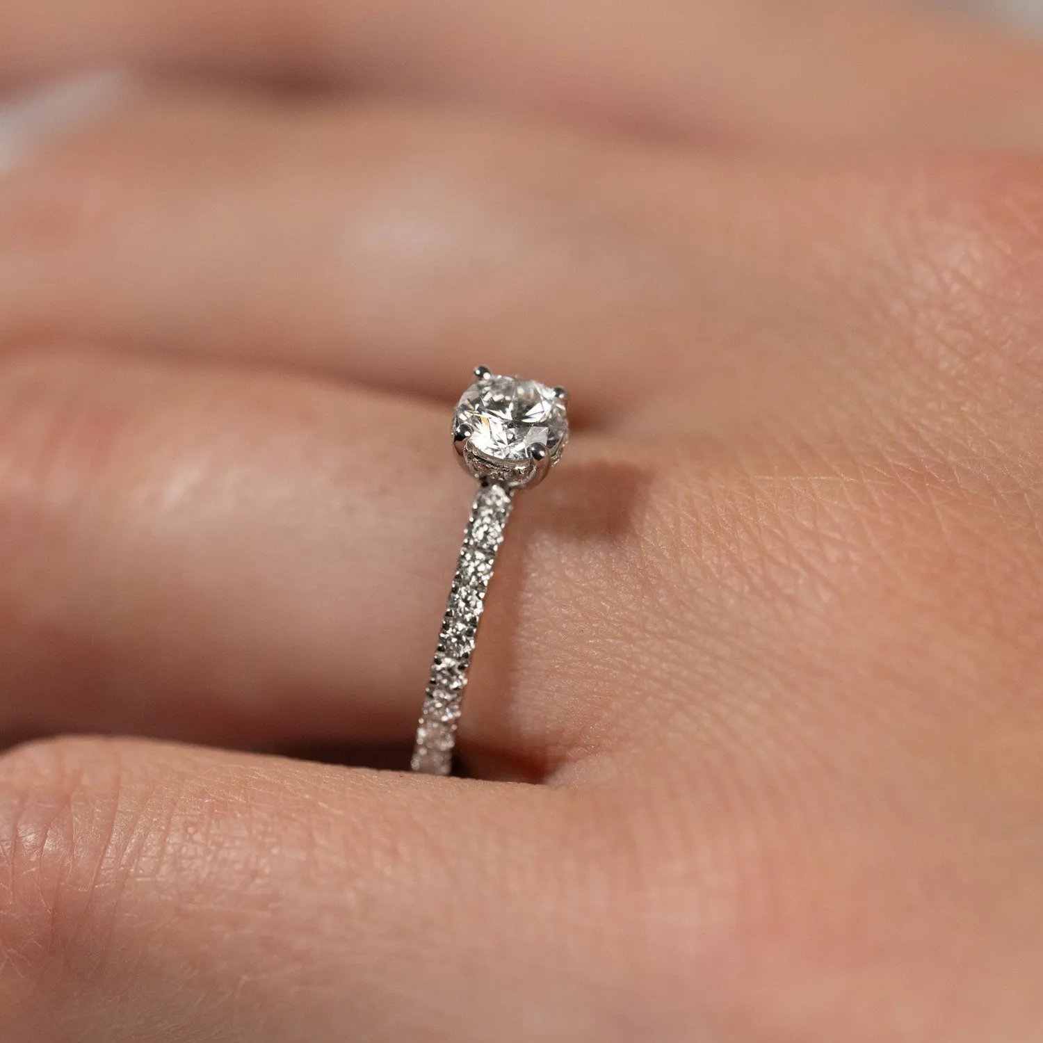 Sisi Copenhagen Hidden-Halo Alliance diamantring 0,8ct hvidguld