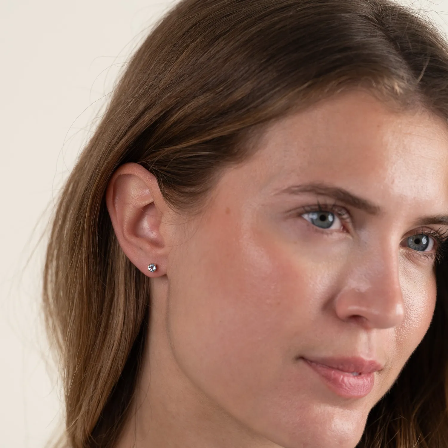 Sisi Copenhagen Gemma Blue Topaz ørestikker forgyldt