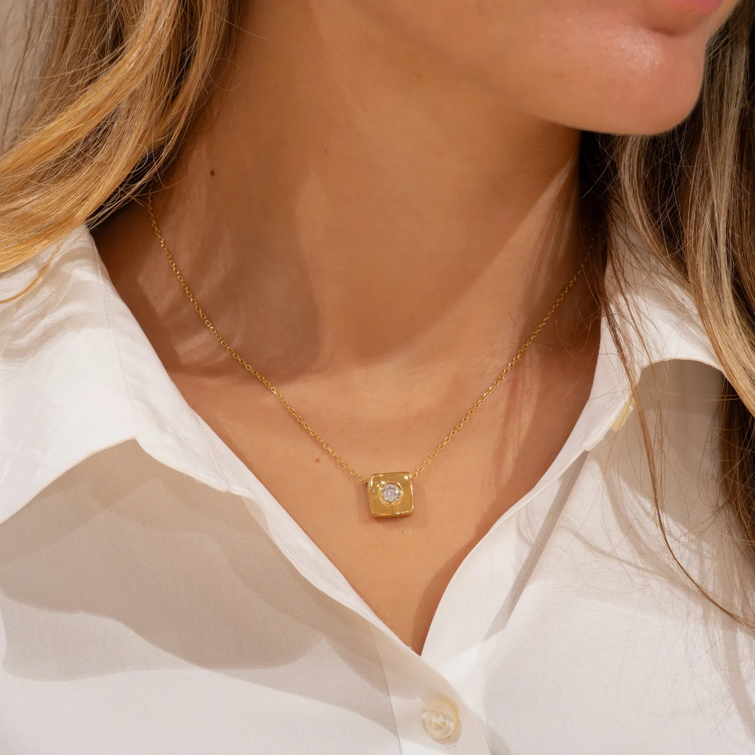 Sisi Copenhagen Mae vedhæng forgyldt zirkon 12 mm