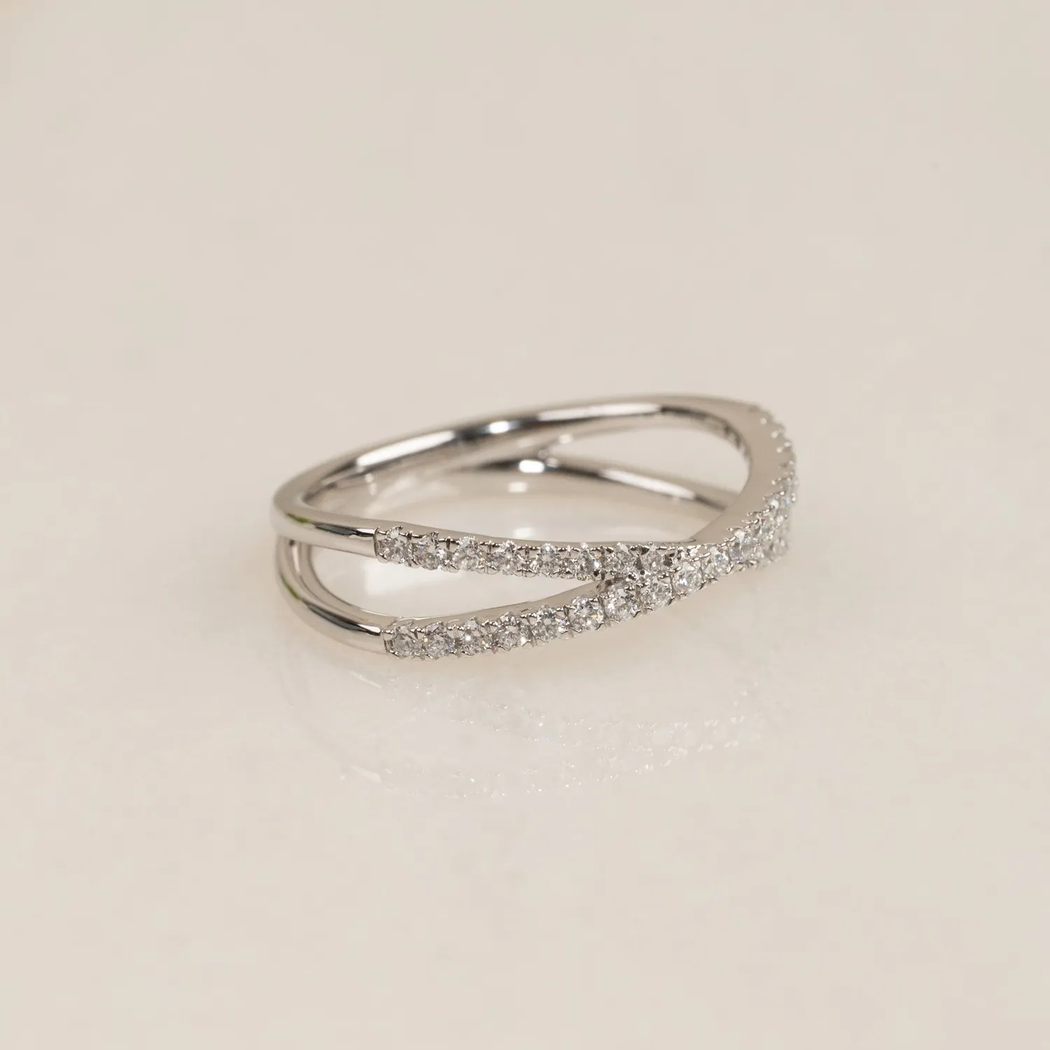 Sisi Copenhagen Cross Diamond Alliance ring 0,25 ct hvidguld str 52