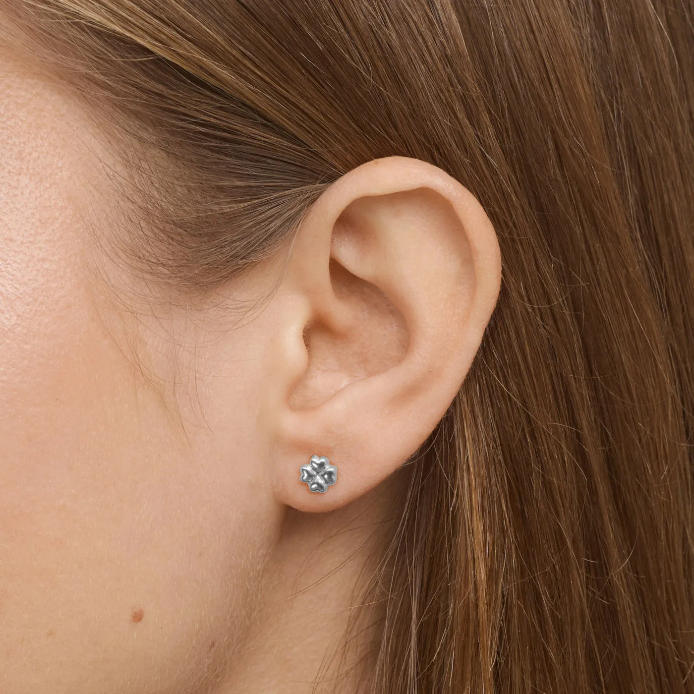 TIMI OF SWEDEN Alexa Clover mini stud øreringe par 6,3 mm
