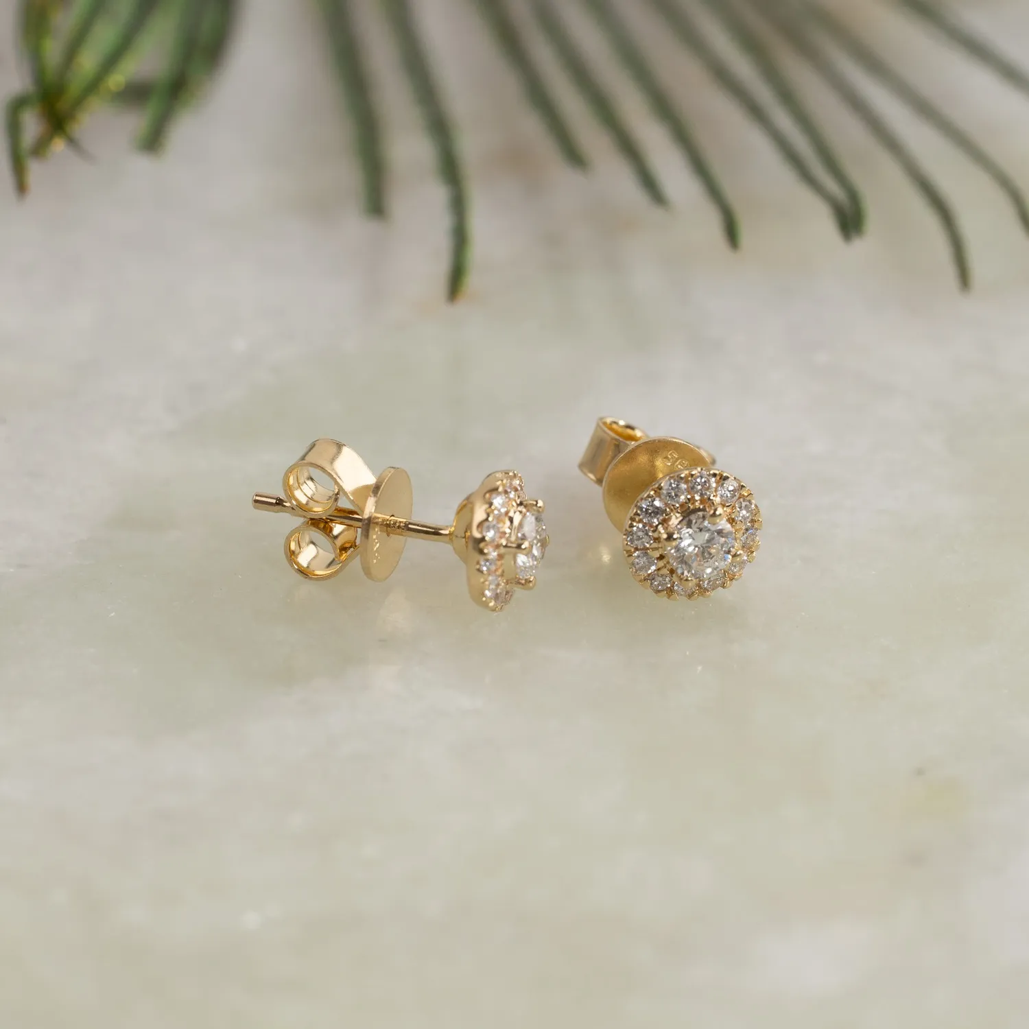 Sisi Copenhagen Halo 0,5 ct ørestikker guld lab-diamant