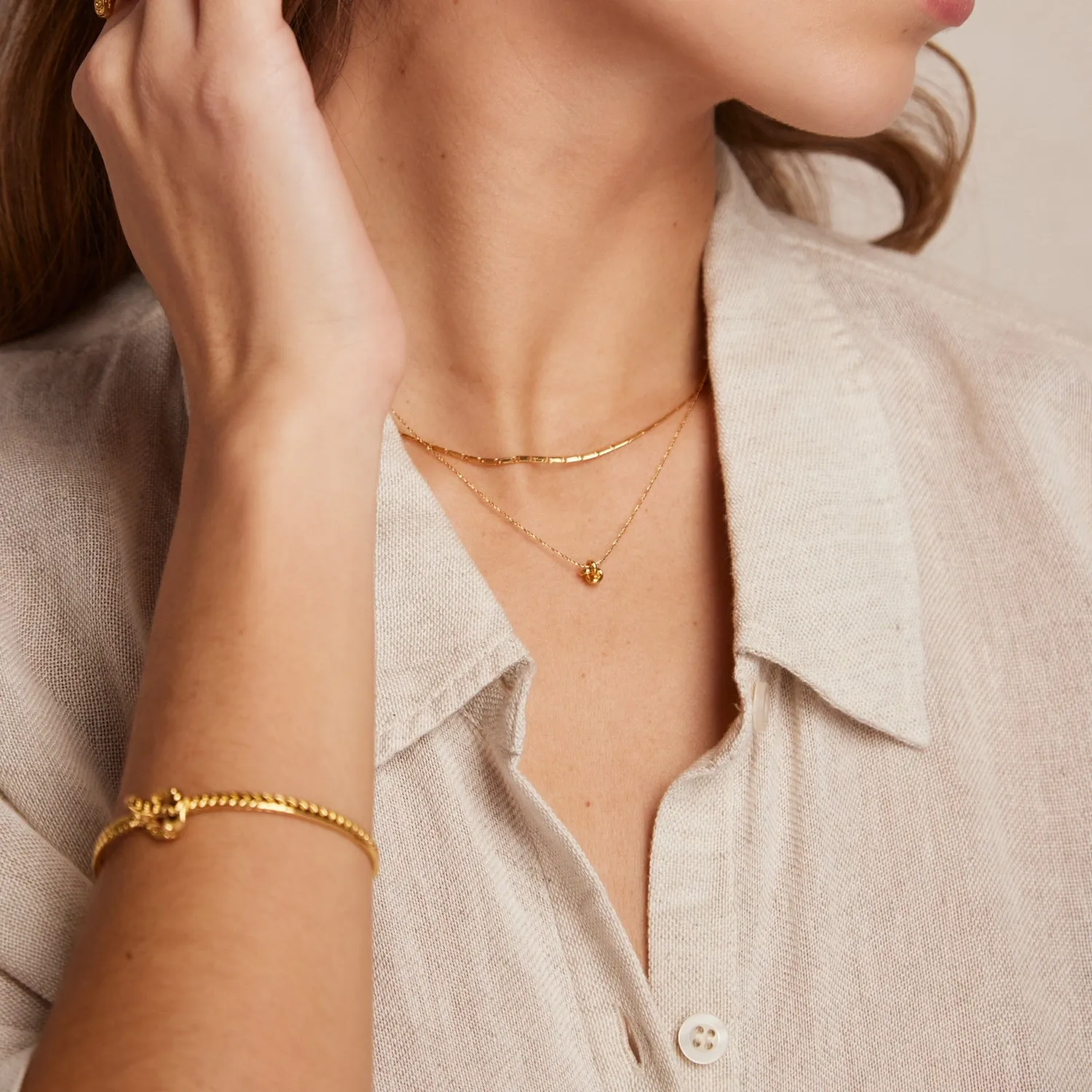 Orelia Mini Knot Fine Collar halskæde guld