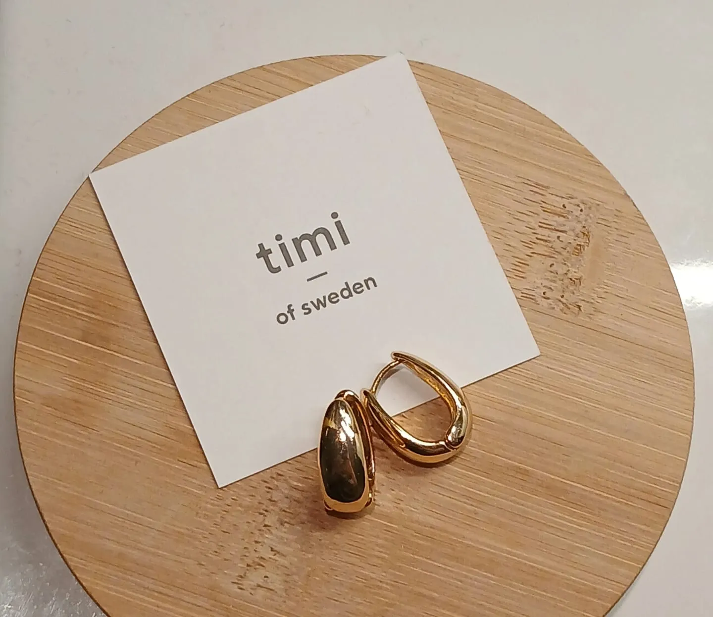 TIMI OF SWEDEN Classic Wide Hoop øreringe guld brede