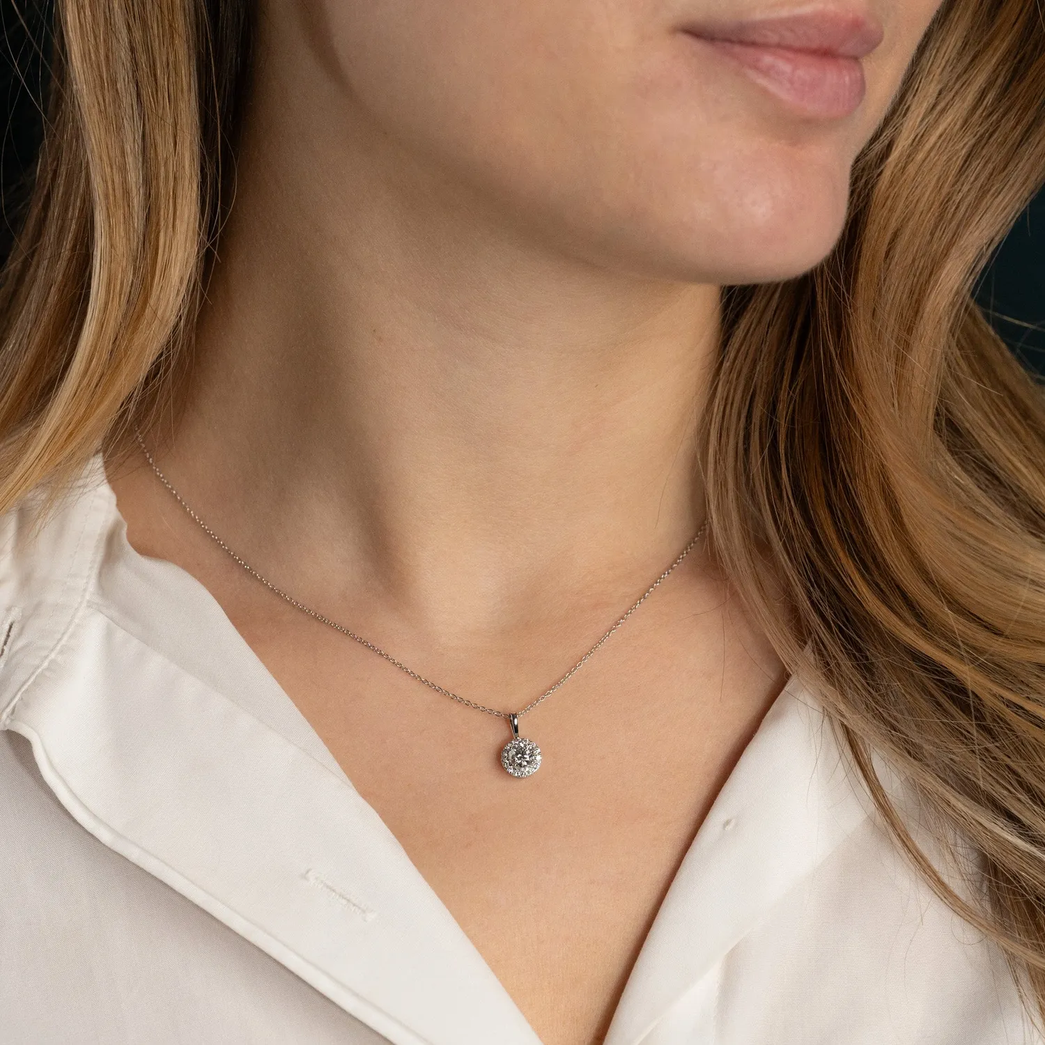 Sisi Copenhagen Round Halo vedhæng 0,66ct 14kt hvidguld