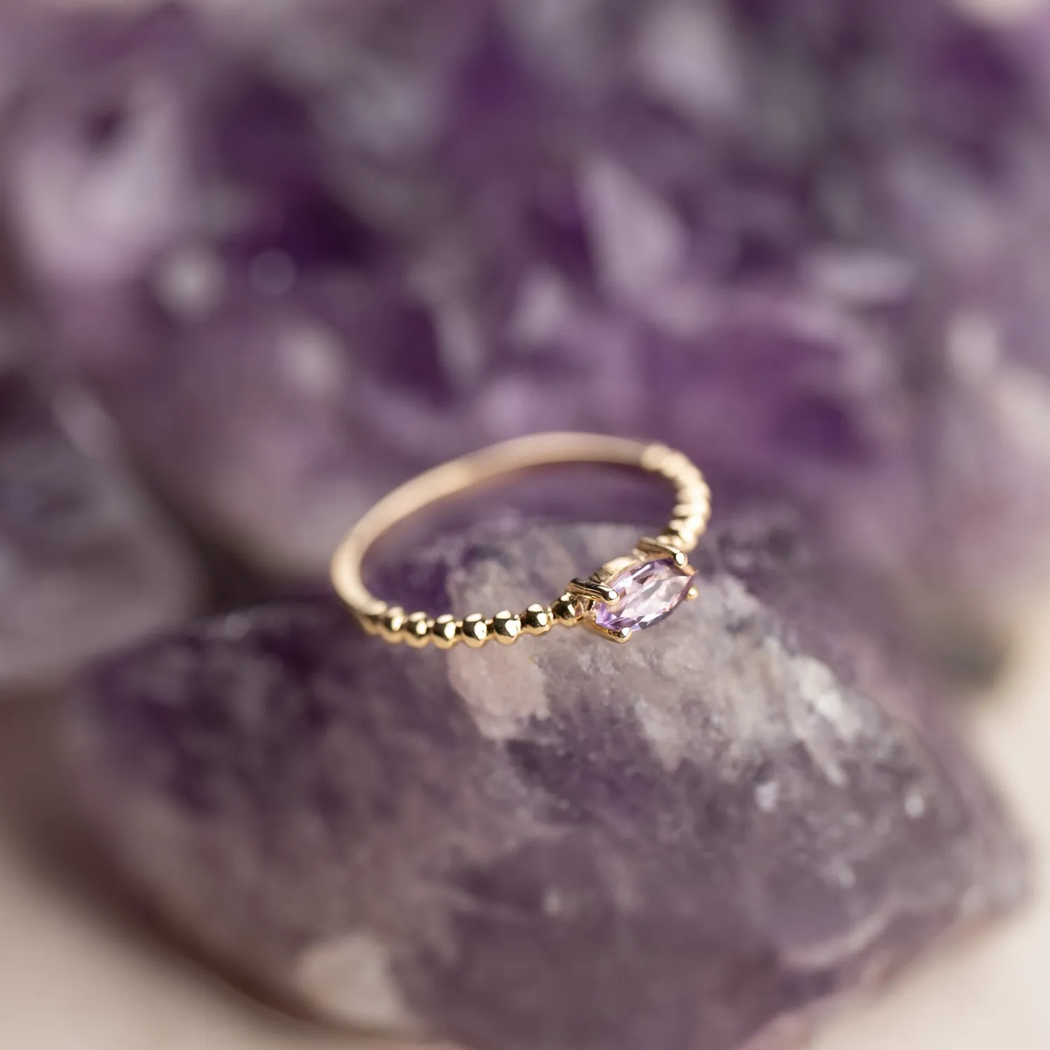 Sisi Copenhagen Ingeborg ring 9 kt guld ametyst marquise
