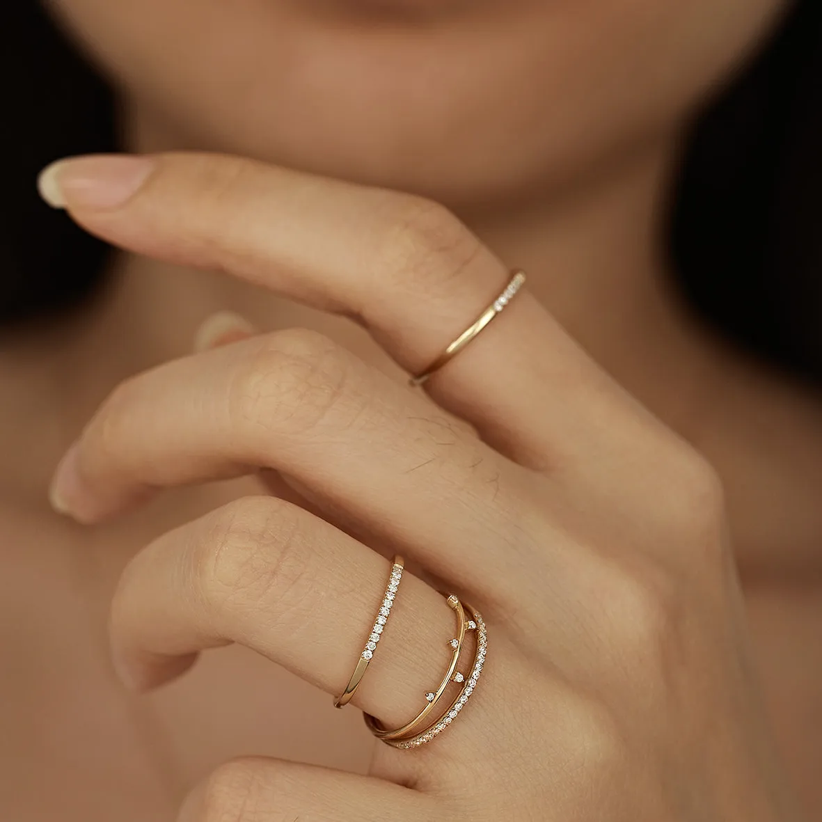 Bykjaergaard Fine ring i 14 kt guld med diamanter