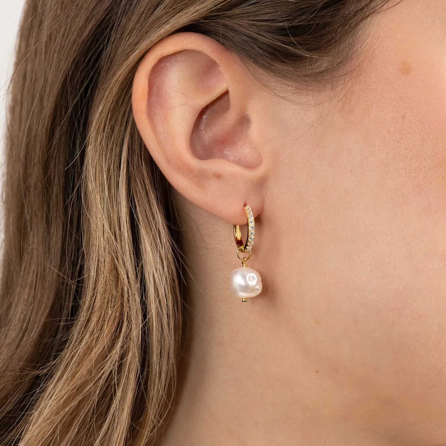 Sisi Copenhagen Noella Pearl creoler forgyldt perle zirkonia