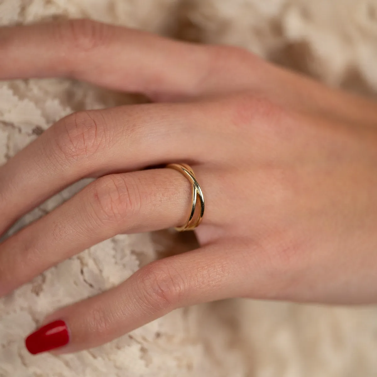 Sisi Copenhagen Larissa krydsring massiv 9 kt guld