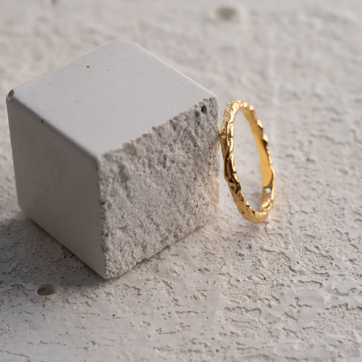 Sisi Copenhagen Elma Small forgyldt ring 2 mm rå