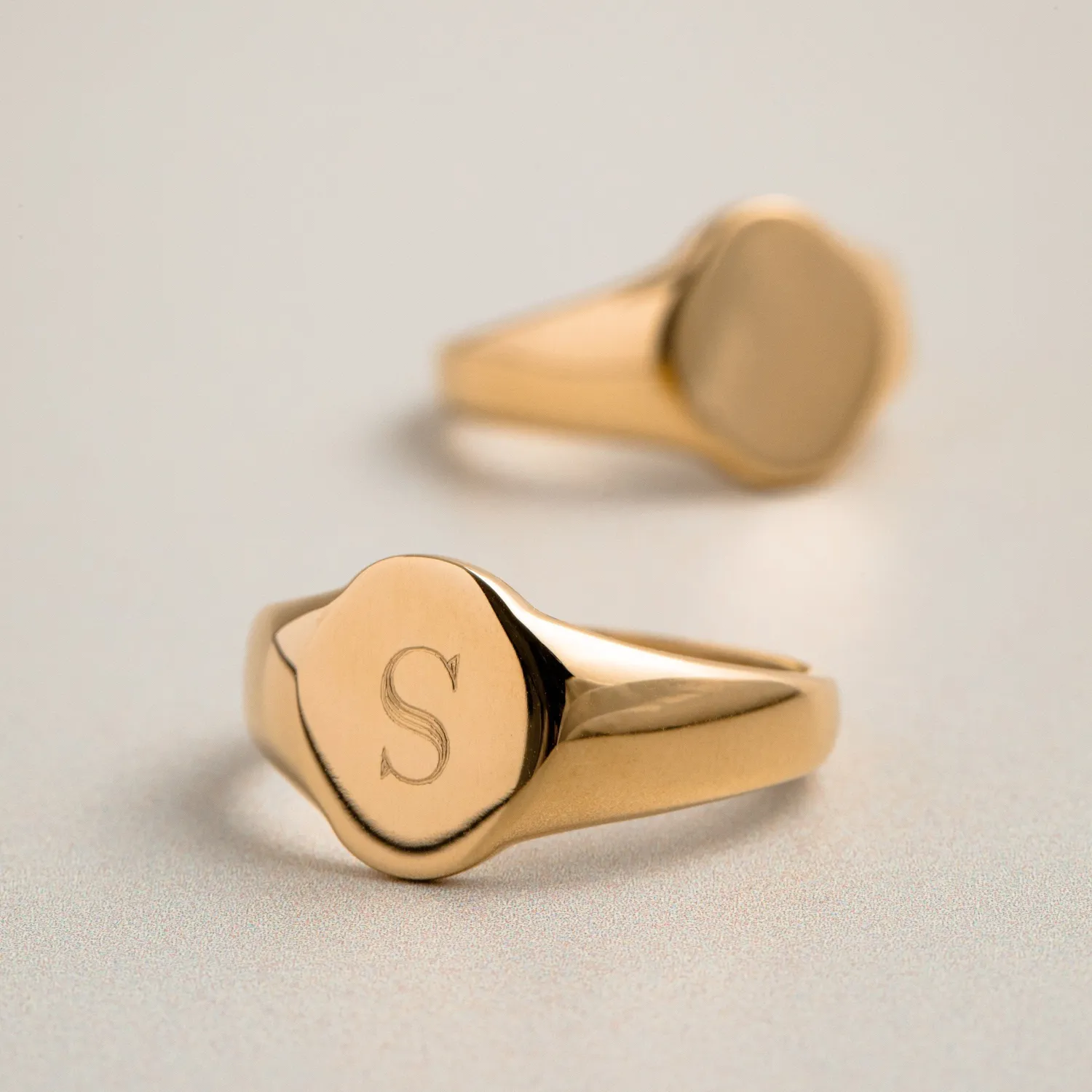Orelia LUXE Signet ring forgyldt med gravering