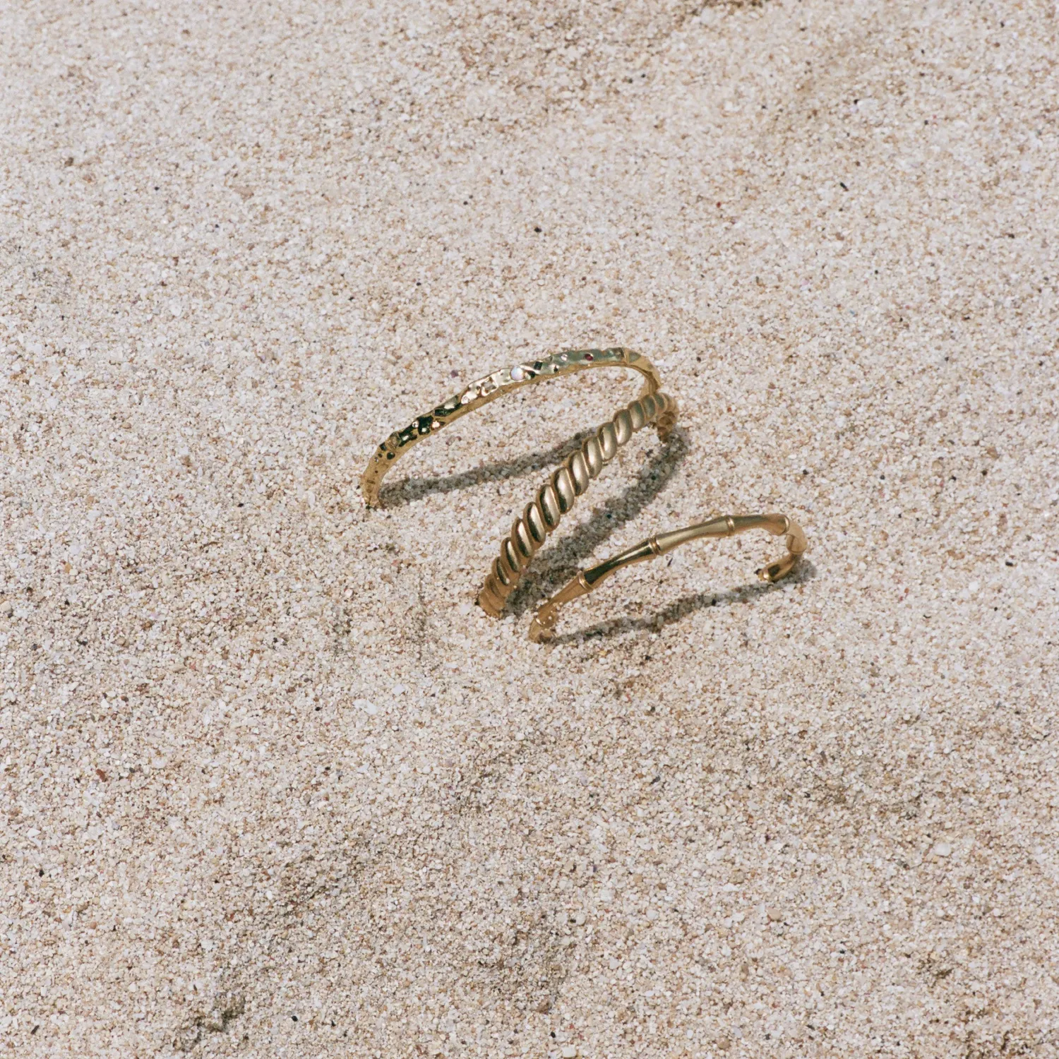 TIMI OF SWEDEN Isabel Croissant bangle armbånd guld 8 mm
