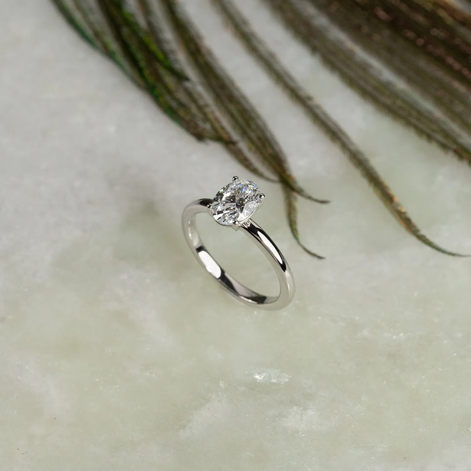 Sisi Copenhagen Solitaire Oval-Cut lab-diamantring 14 kt guld 1,0 ct