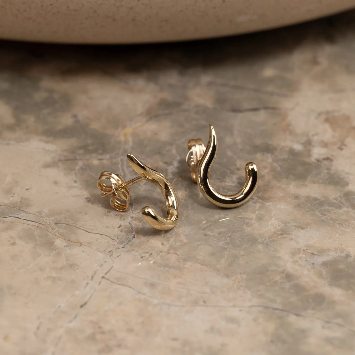 Sisi Copenhagen Zola Solid Gold ørestikker massivt 9 kt guld