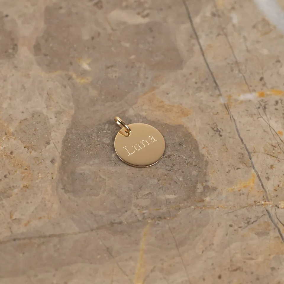 Sisi Copenhagen Engravable Round vedhæng 12 mm massivt 9 kt guld