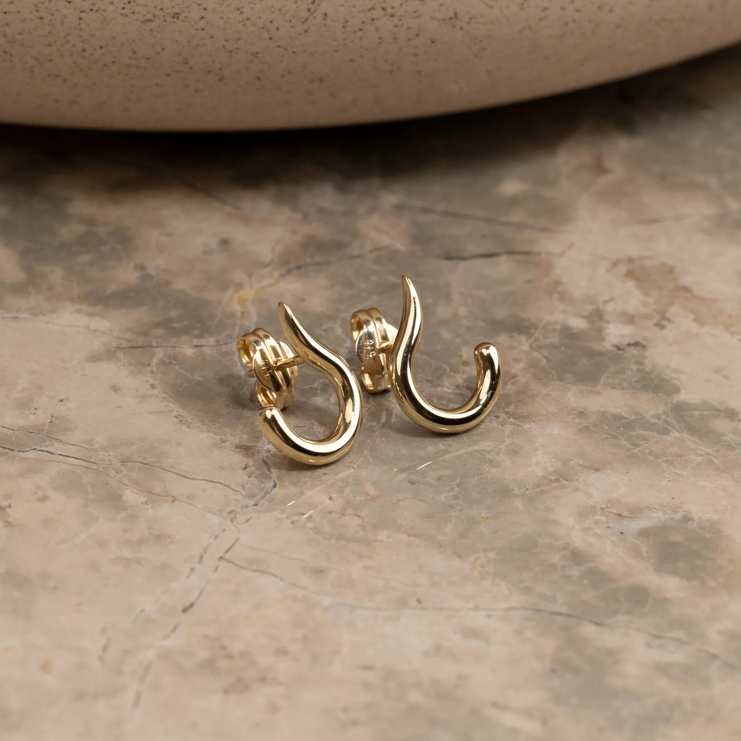 Sisi Copenhagen Zola Solid Gold ørestikker massivt 9 kt guld