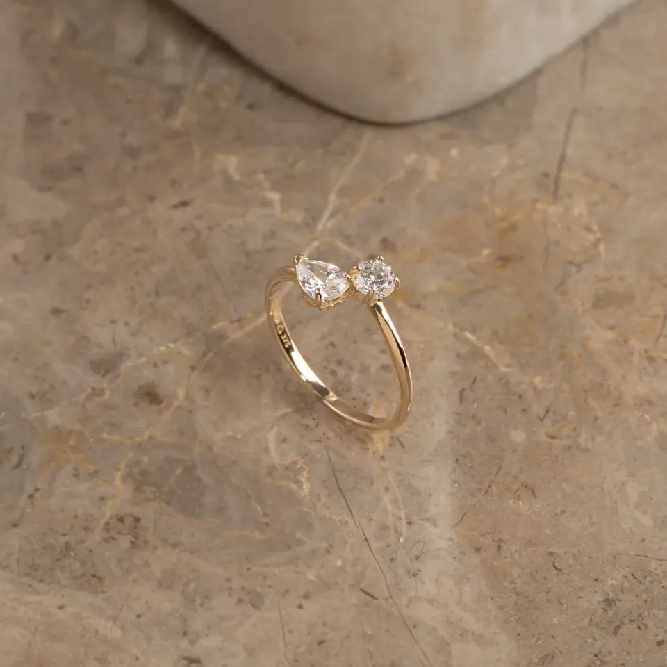 Sisi Copenhagen Holly Crystal guldring 9 karat zirkonia