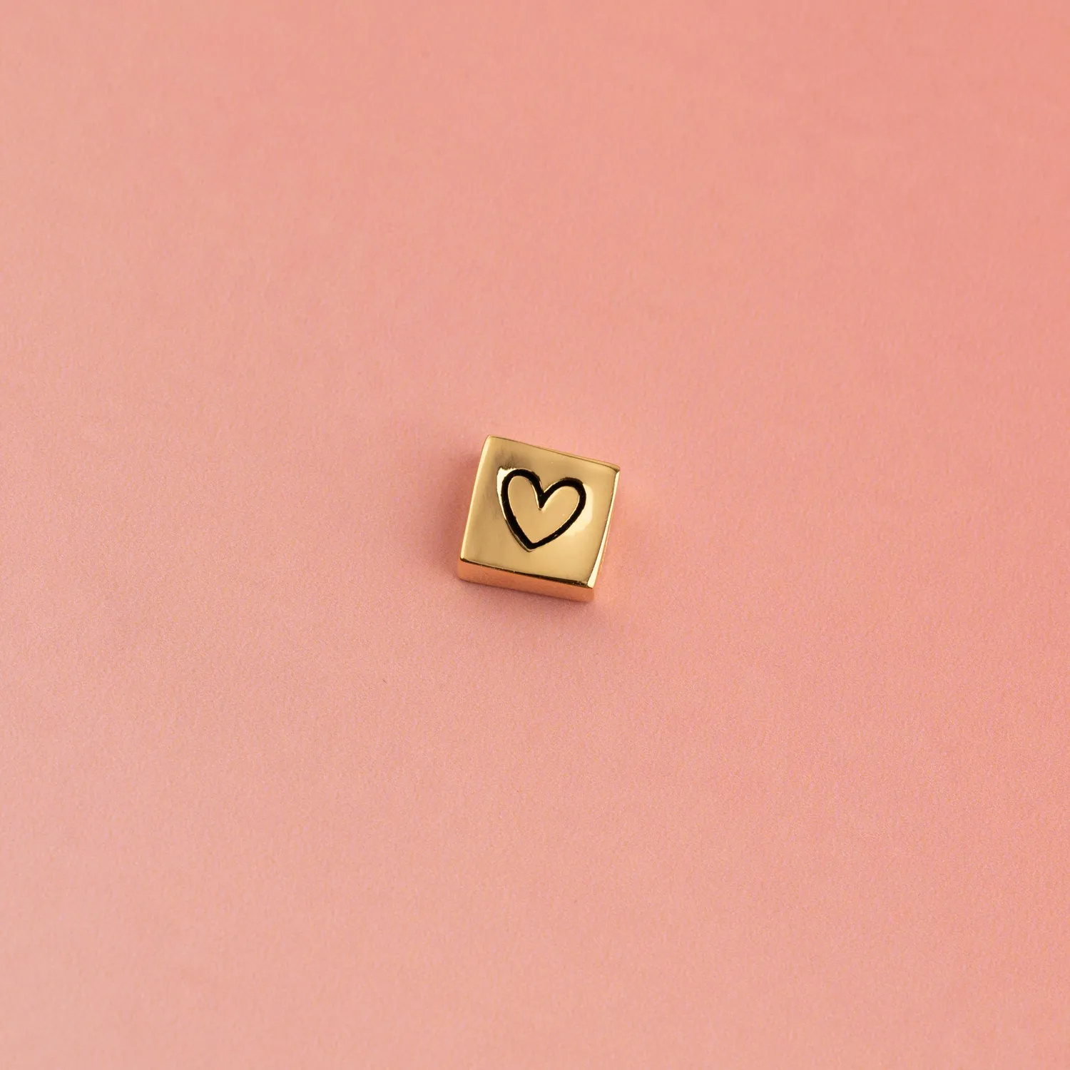 Sisi Copenhagen Box Heart Pendant vedhæng 8 mm forgyldt