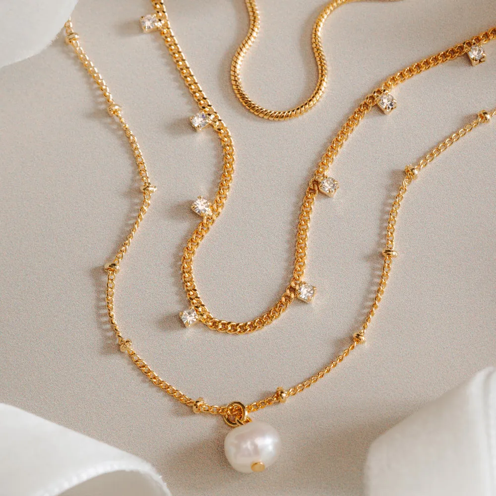 Orelia Pearl & Crystal 3-rækket halskæde guld