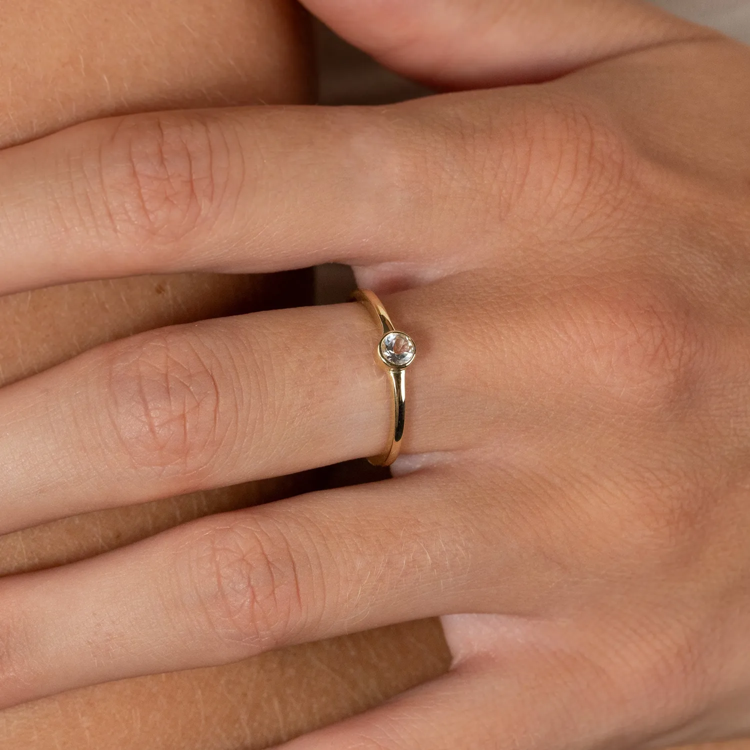 Sisi Copenhagen Solana ring massivt guld hvid topas