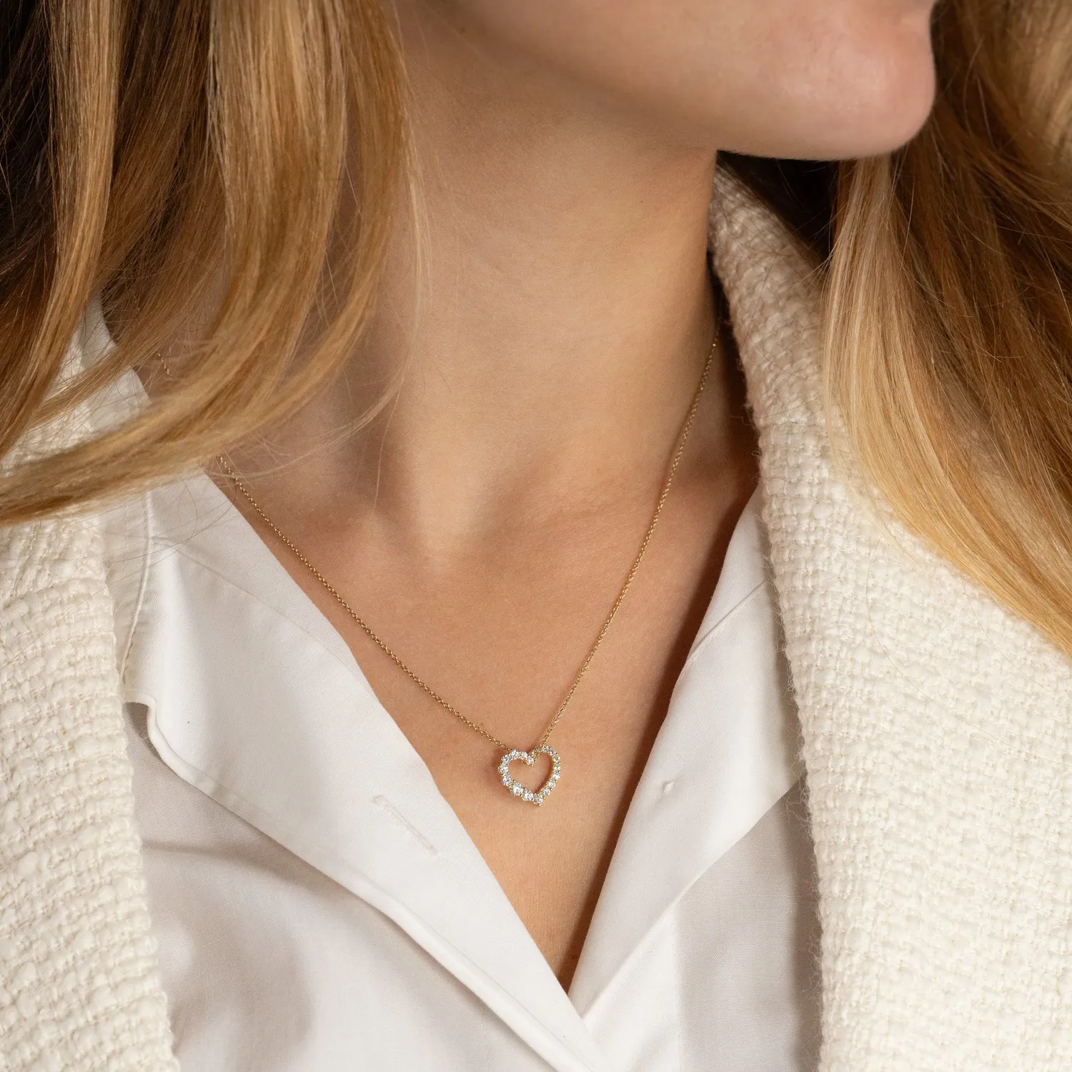 Sisi Copenhagen Graduating Curved Heart diamantvedhæng 0,45 ct guld