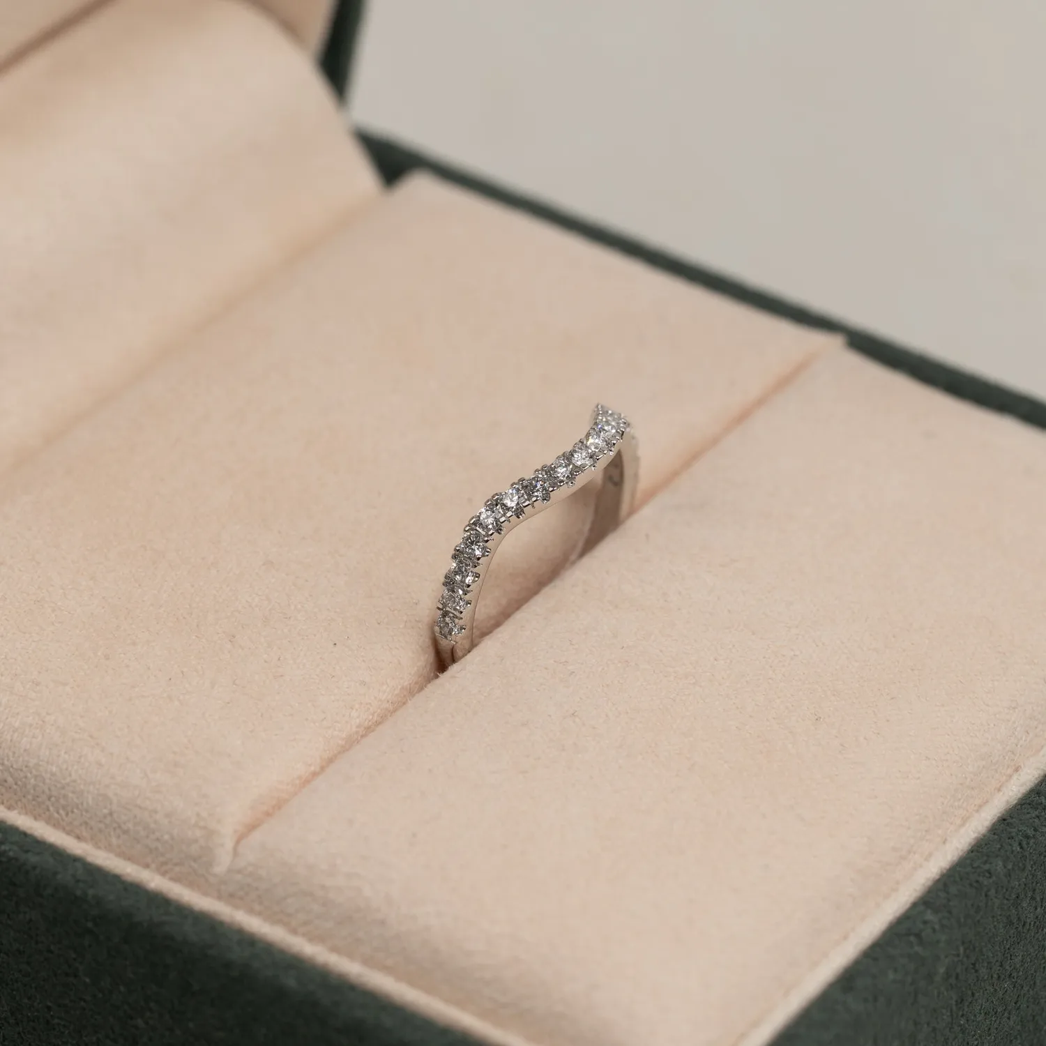 Sisi Copenhagen alliance ring hvidguld 14 kt 0,30 ct