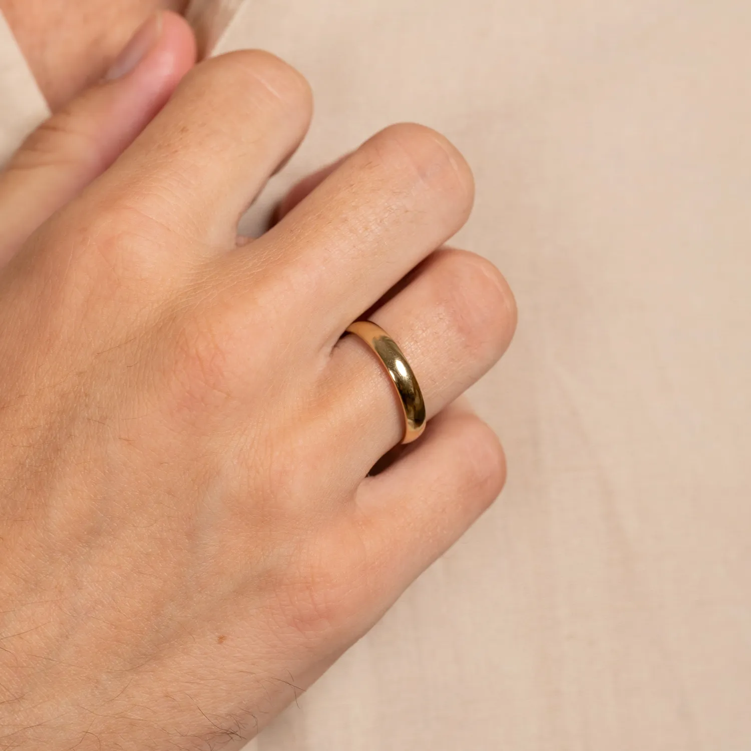 Sisi Copenhagen Oval Court vielsesring 4,5 mm 14 kt guld