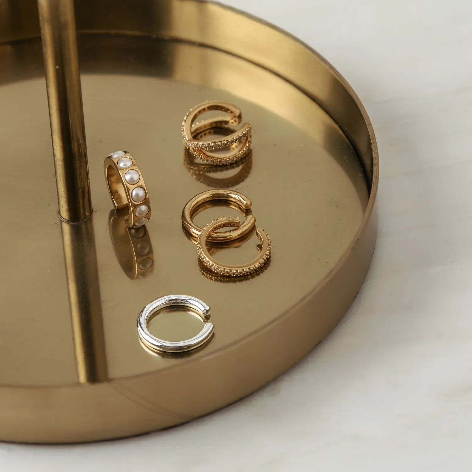 Orelia Simple Ear Cuff sølv uden hul åben ring
