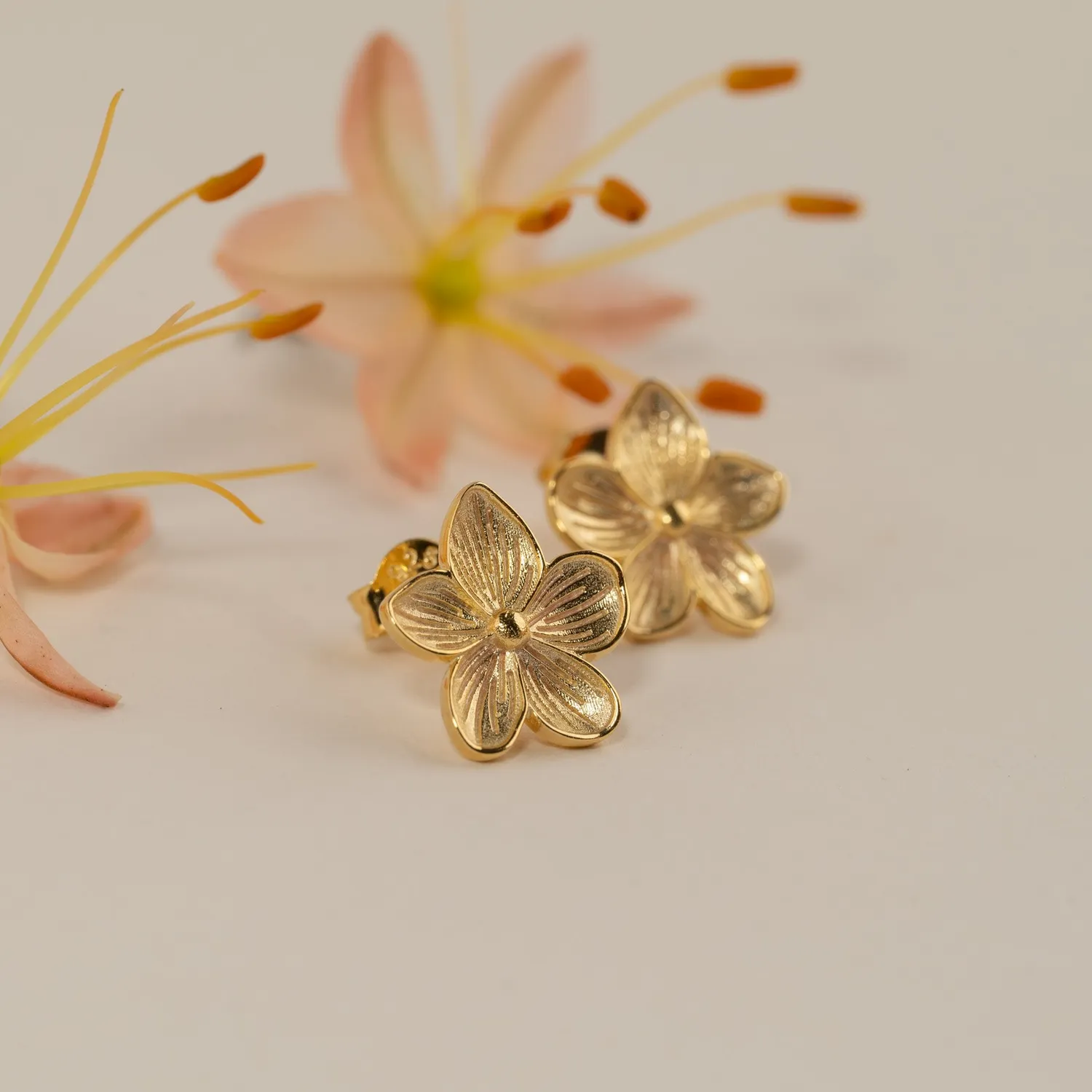 Sisi Copenhagen Ane Golden Stud ørestikker 12 mm forgyldt