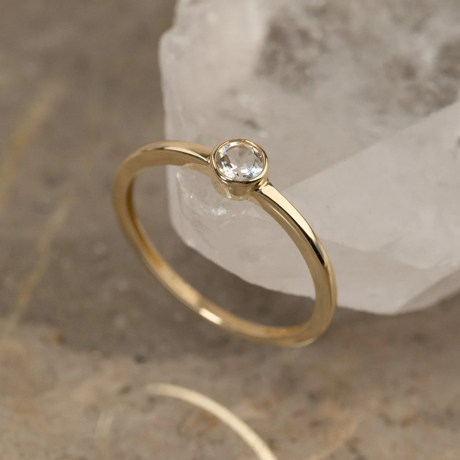Sisi Copenhagen Solana ring massivt guld hvid topas