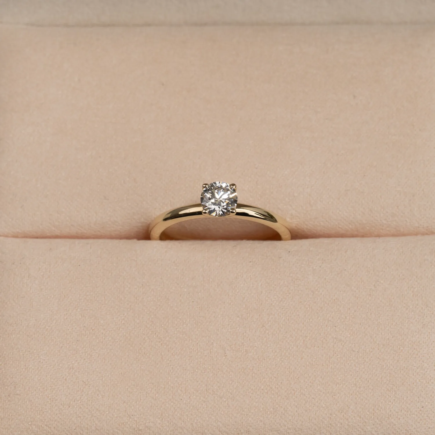 Sisi Copenhagen Simple Solitaire diamantring 0,5 ct guld 14 kt