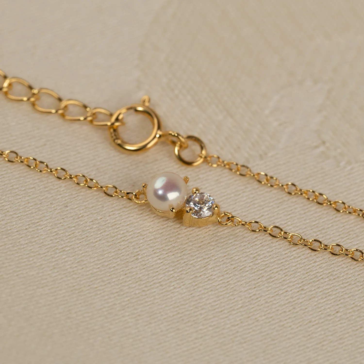 Sisi Copenhagen Hannah Pearl armbånd forgyldt perle