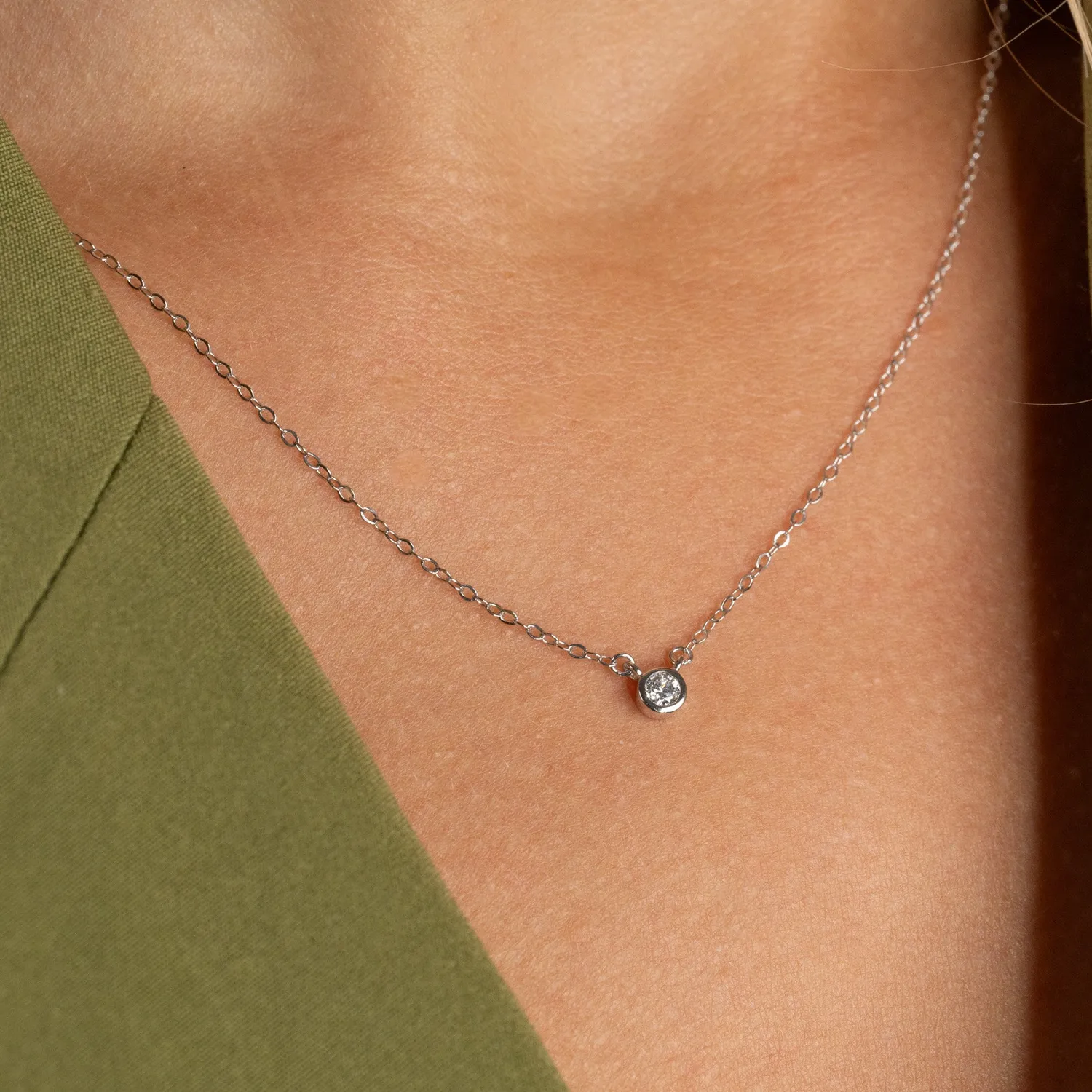 Sisi Copenhagen Diamond Solitaire Bezel halskæde hvidguld 0,1 ct