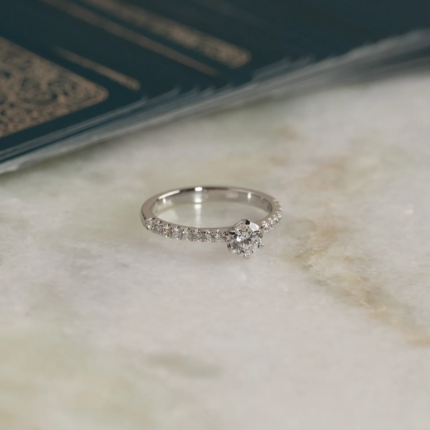 Sisi Copenhagen Classic alliance ring 14 kt hvidguld 0,7 ct