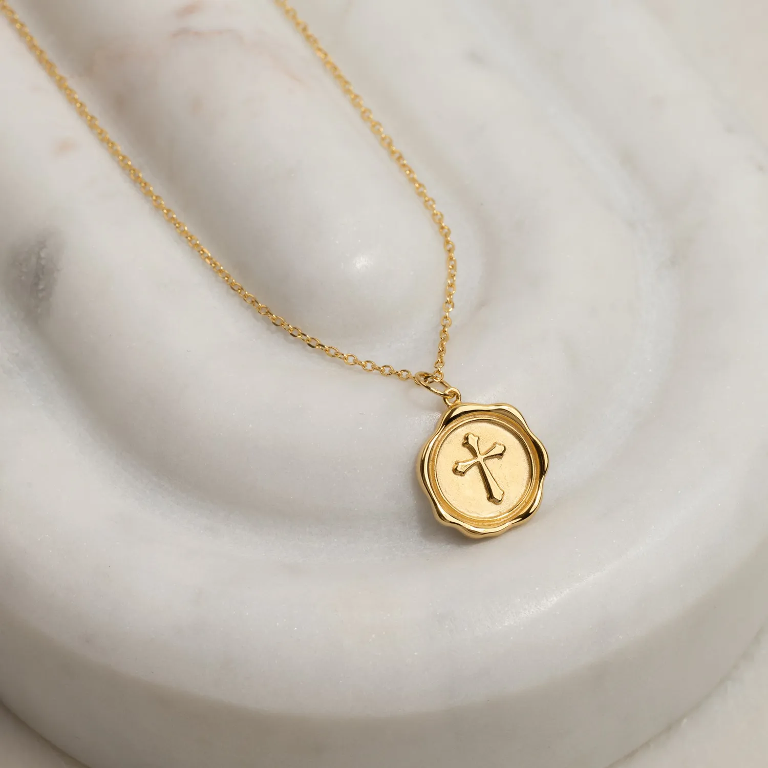 Sisi Copenhagen Elise Cross vedhæng forgyldt kors