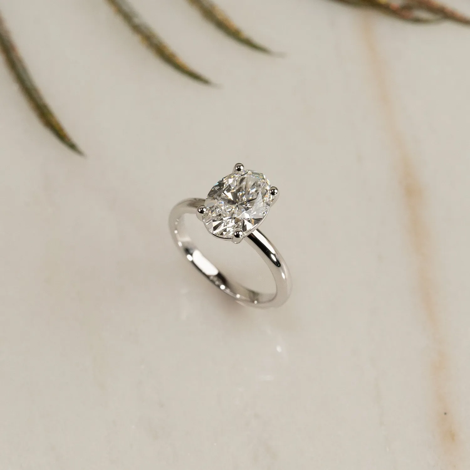 Sisi Copenhagen Solitaire Oval-Cut lab-diamantring 14 kt guld 1,0 ct