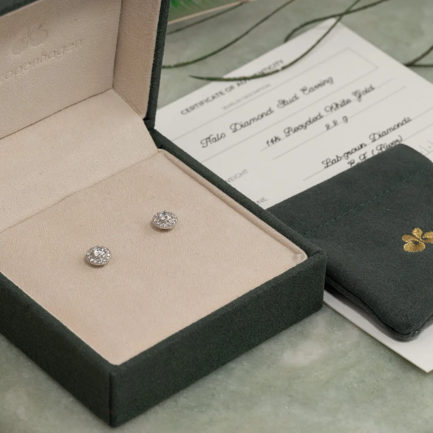 Sisi Copenhagen Halo Lab-Diamond ørestikker hvidguld 0,65 ct