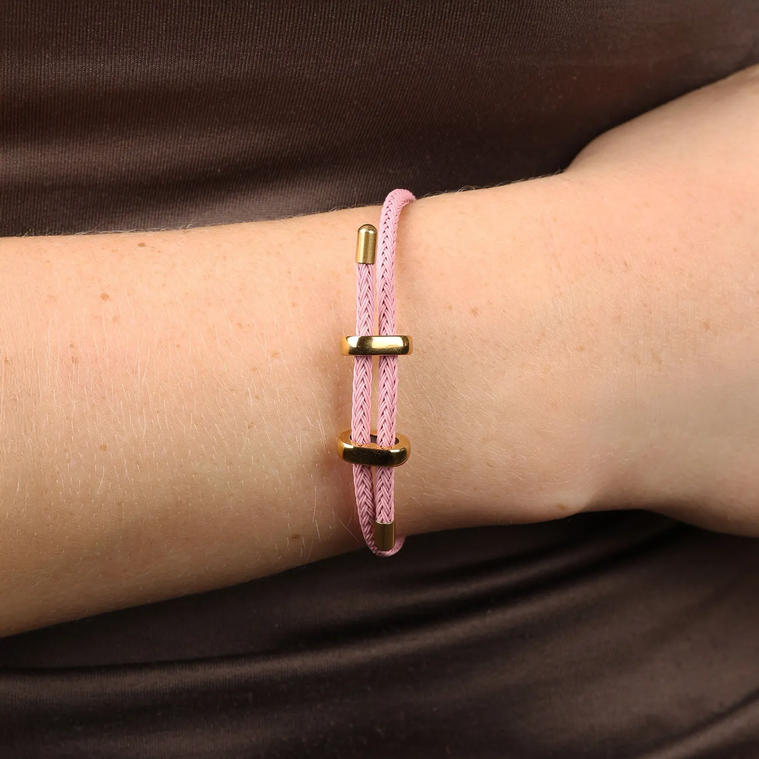 TIMI OF SWEDEN Cordelia reb-armbånd rustfrit stål sort
