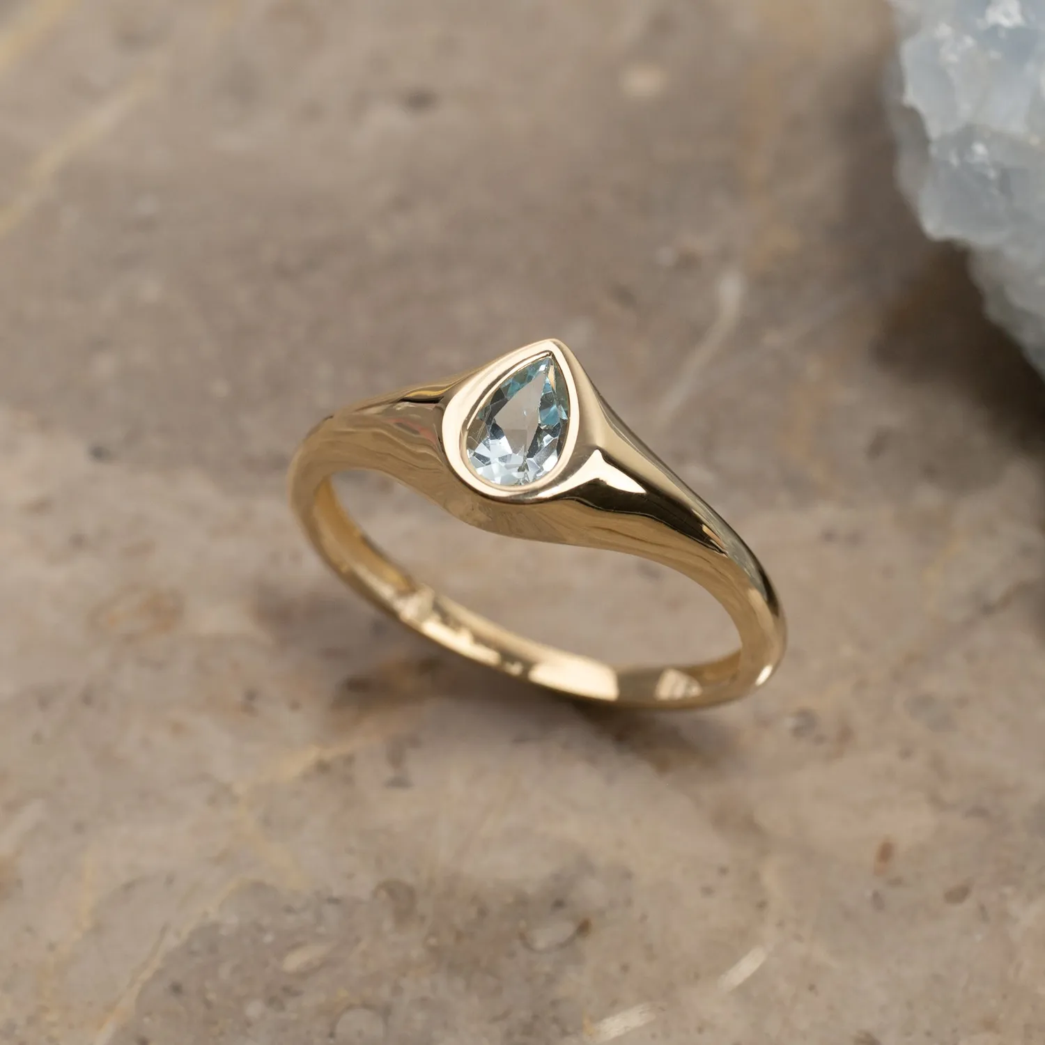 Sisi Copenhagen Luna Blue Topaz ring 9 kt guld