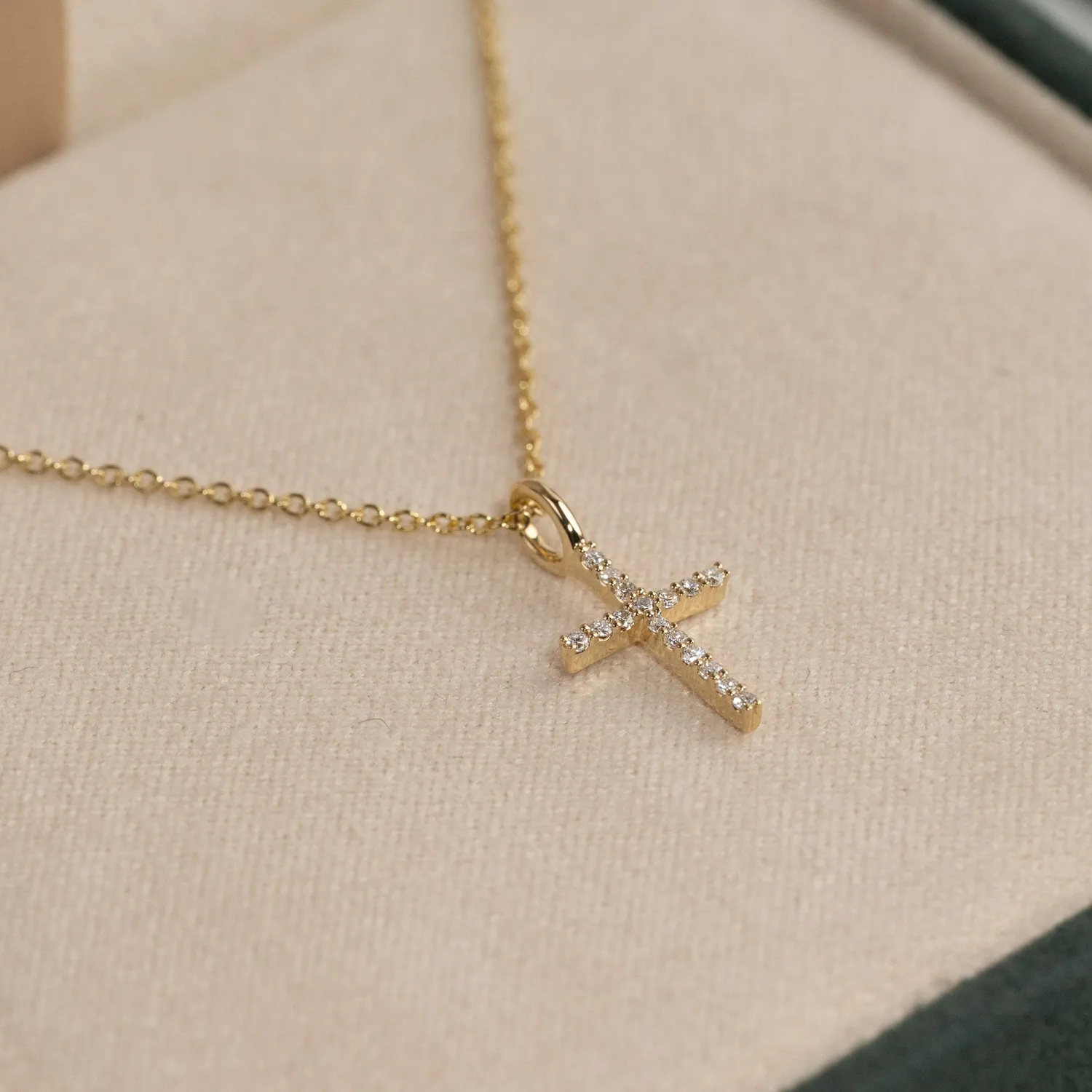 Sisi Copenhagen Lab-Diamond Cross vedhæng guld 14 kt diamant