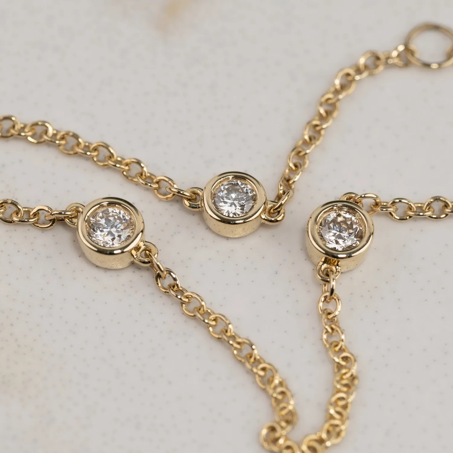 Sisi Copenhagen Three Stone armbånd 0,3 ct 14 kt guld