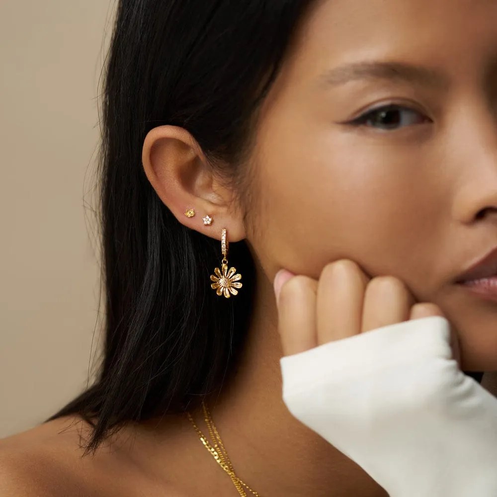 Orelia Daisy & Pavé øreringe hoops forgyldt guld