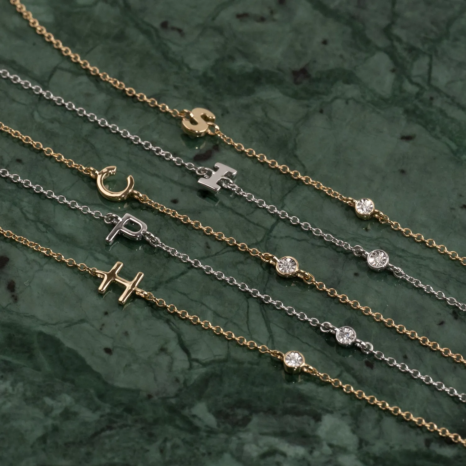 Sisi Copenhagen Letter Lab-Diamond armbånd hvidguld A-Ø