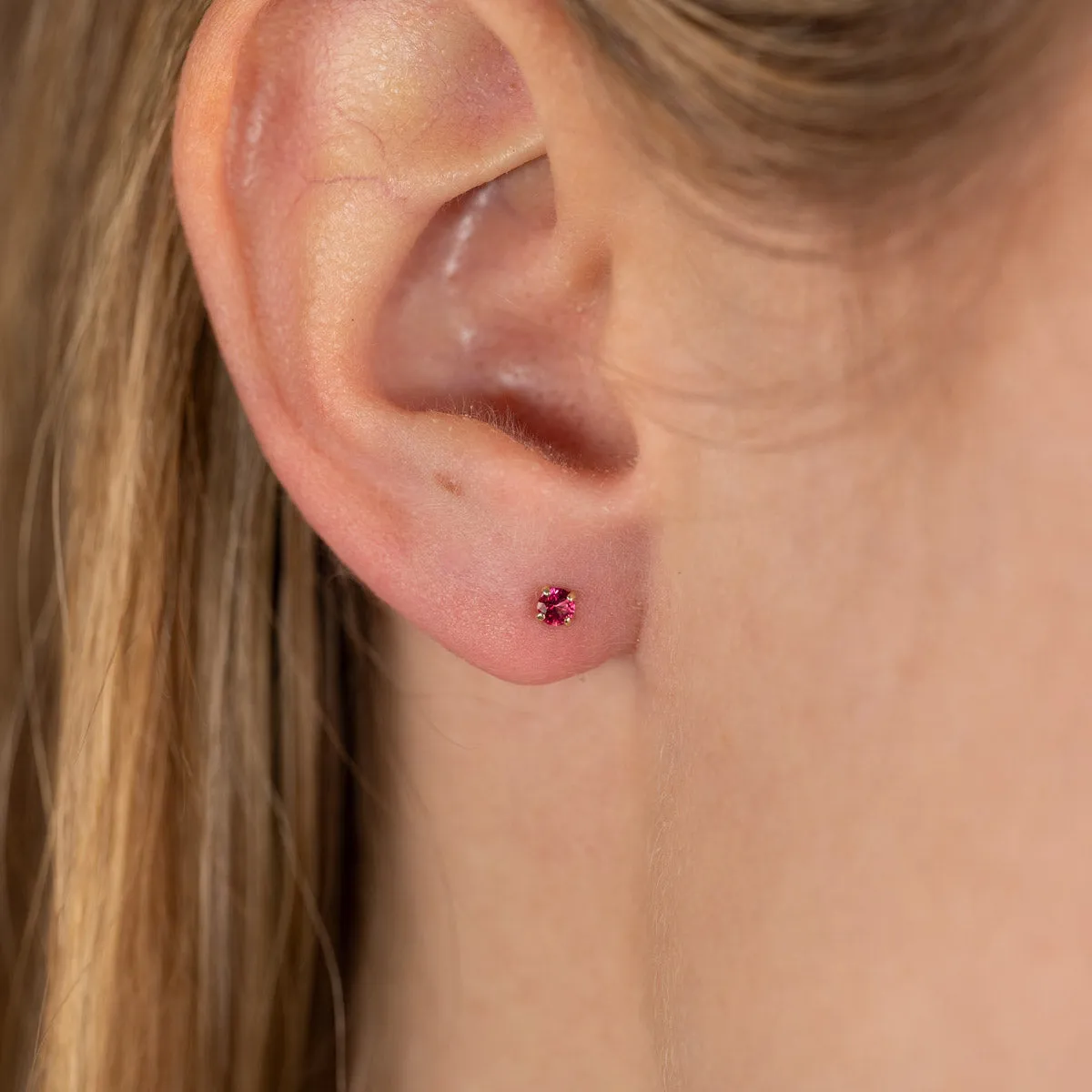 Sisi Copenhagen Soley Pink Topaz ørestikker massivt guld