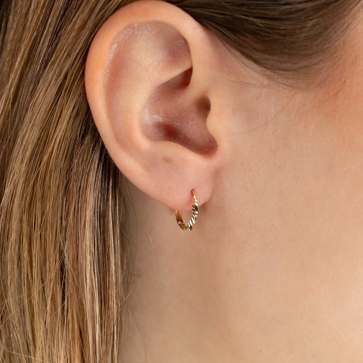 Sisi Copenhagen Dina creoler 12 mm i 9 kt guld