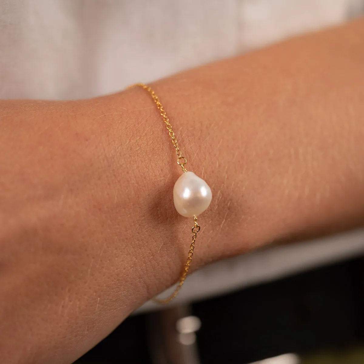 Sisi Copenhagen Noella Pearl armbånd forgyldt barokperle
