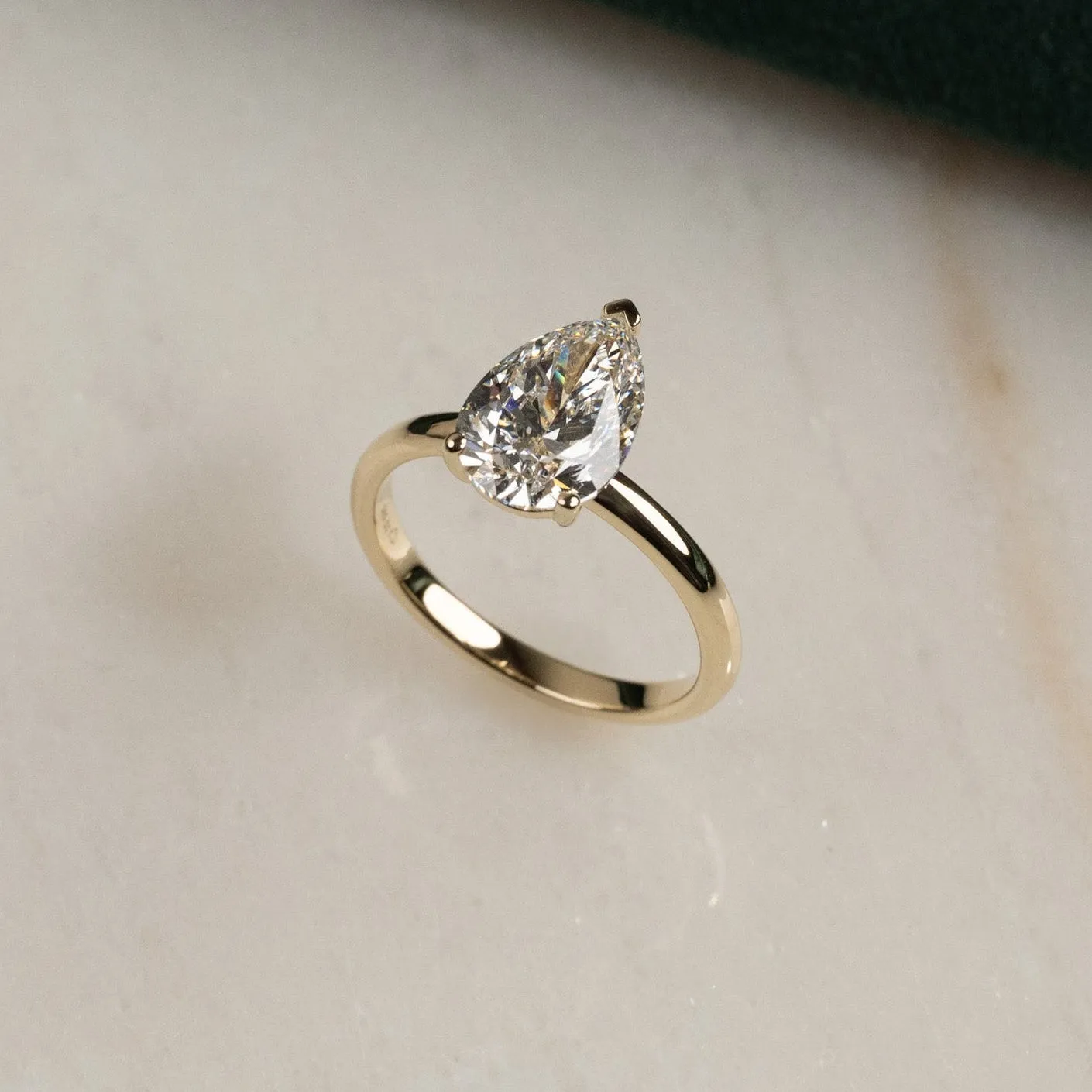 Sisi Copenhagen Solitaire pear-diamantring 14 kt guld